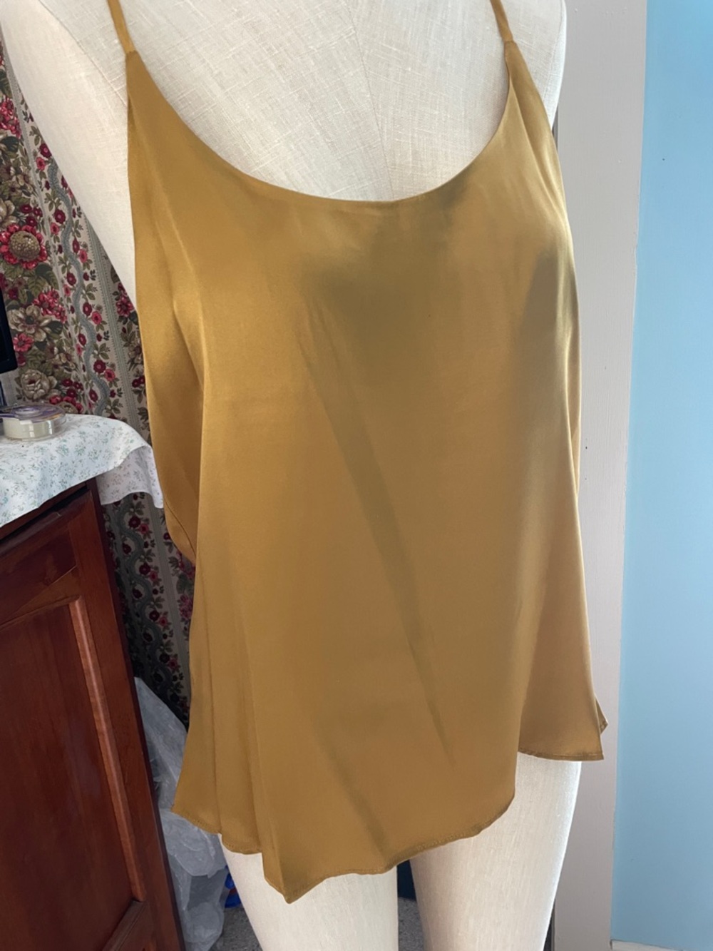 NWOT 100% Silk Bronze Gold Cami Camisole Racerback Tank Top S - Picture 4 of 5